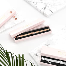 Lade das Bild in den Galerie-Viewer, Mesh Armband - Charmband Collection