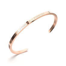 Lade das Bild in den Galerie-Viewer, Armreif mit Gravur - 'Best Friends Forever' - 3mm