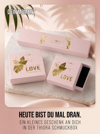 THIORA Three Wishes Halskette in Gold mit THIORA-Schmuckbox und Verpackung